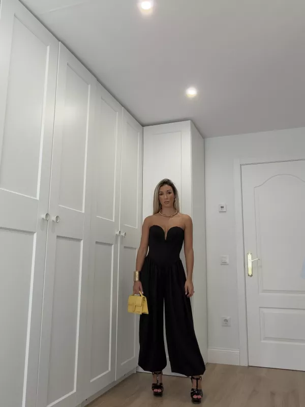 Mono Jasmine negro