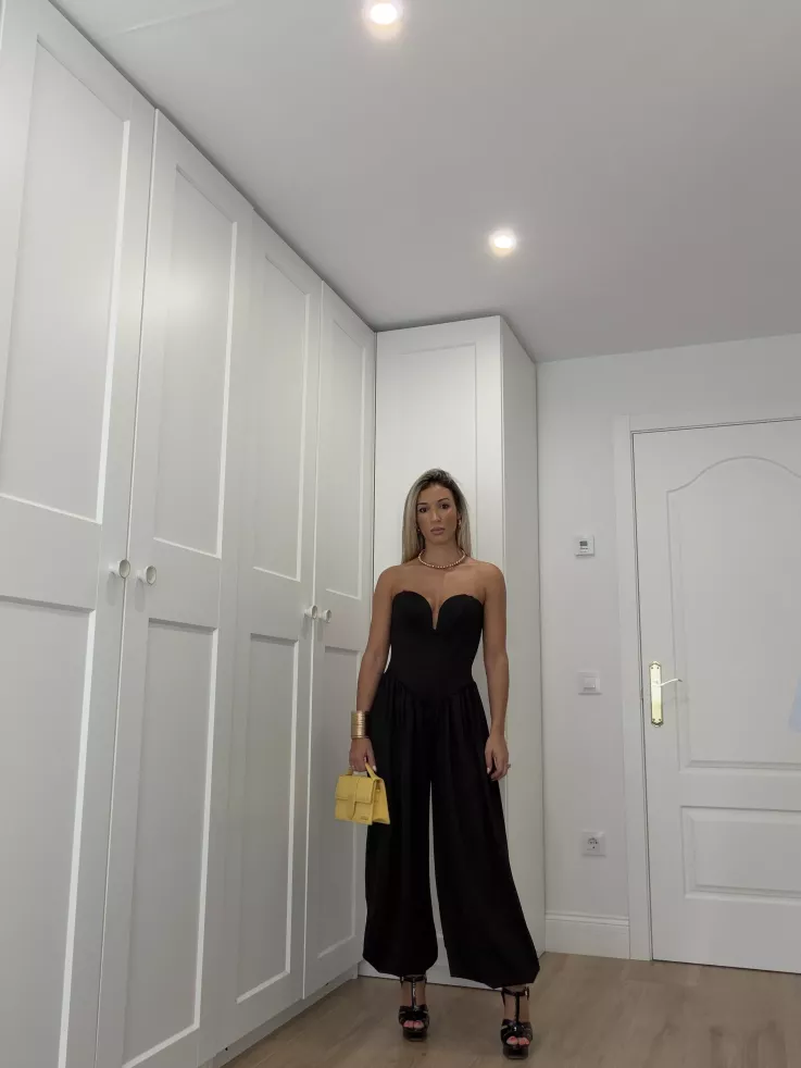 Mono Jasmine negro