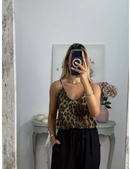 Top Layion print