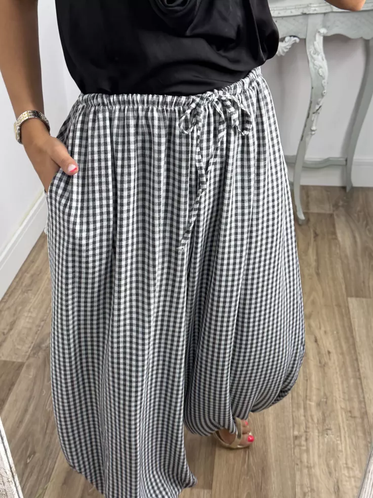 Pantalón Jamaica negro grisáceo