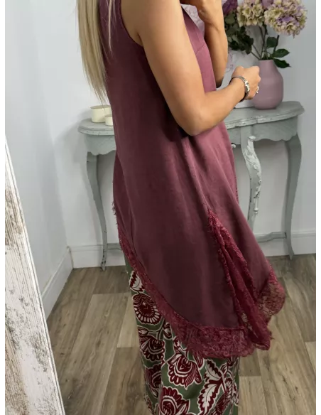 Blusa chaleco con puntilla berenjena