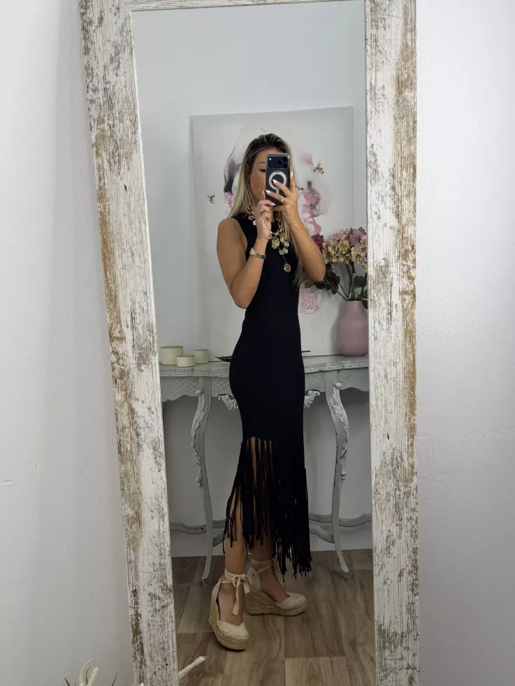 Vestido Malta negro flecos