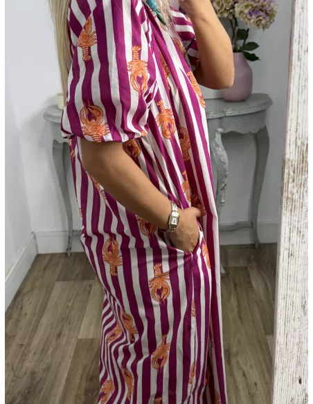 Vestido de rayas rosa con langosta