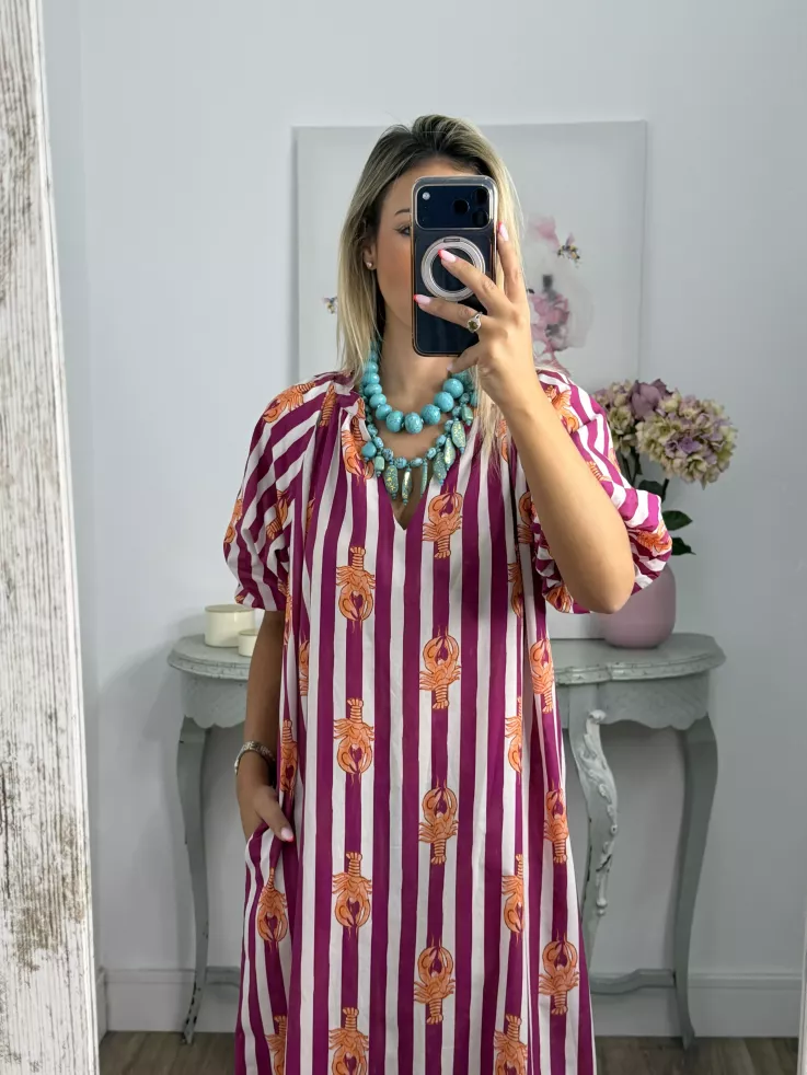 Vestido de rayas rosa con langosta
