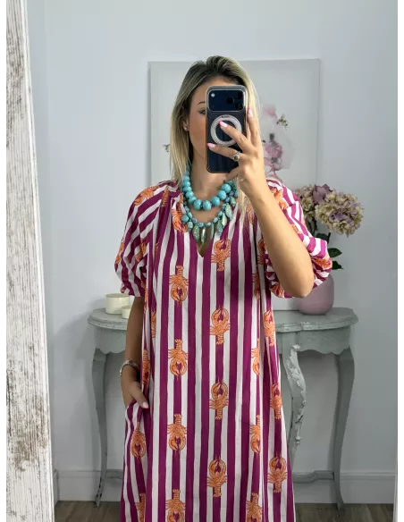 Vestido de rayas rosa con langosta