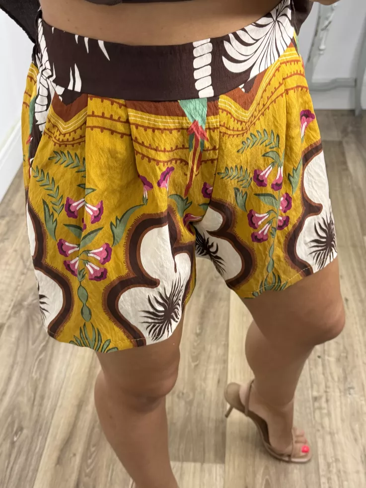 Short tropical mostaza y choco