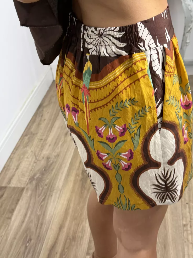 Short tropical mostaza y choco
