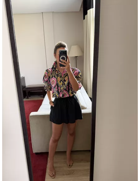 Short fluido negro