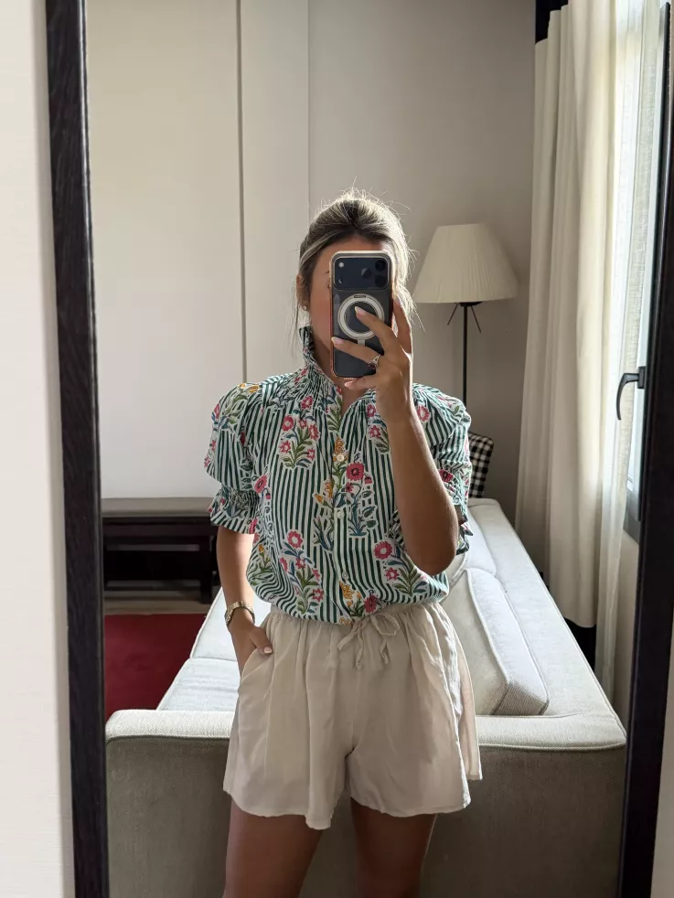 Short fluido beige