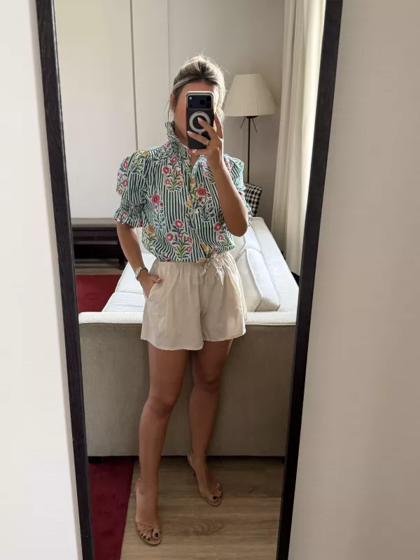 Short fluido beige