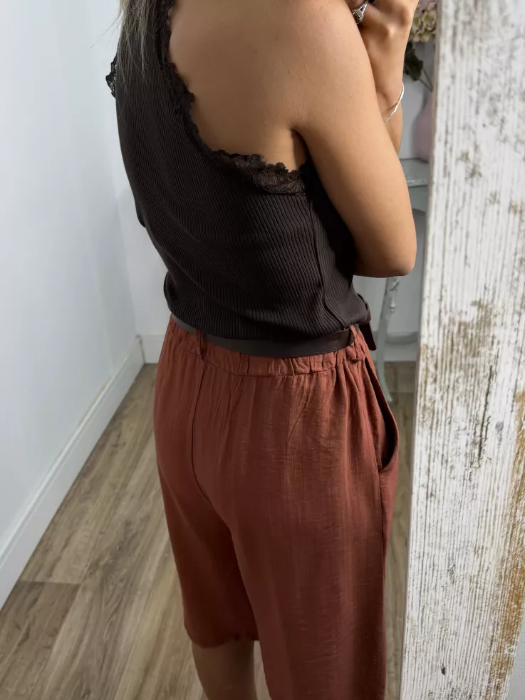 Top halter choco con puntilla