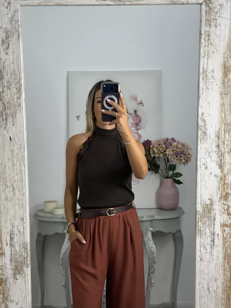 Top halter choco con puntilla