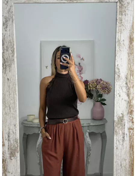 Top halter choco con puntilla