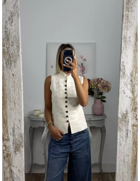 Chaleco corte militar punto beige