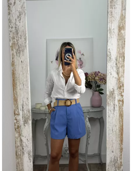 Pantalón Gal azul corto con cinturón rafia