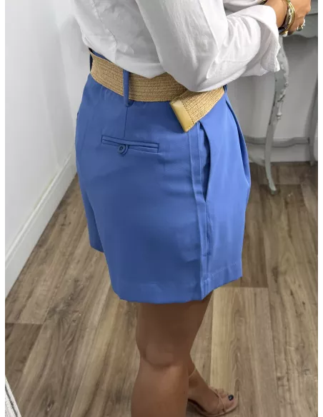 Pantalón Gal azul corto con cinturón rafia