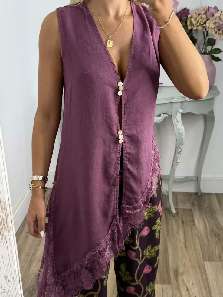 Blusa chaleco con puntilla berenjena
