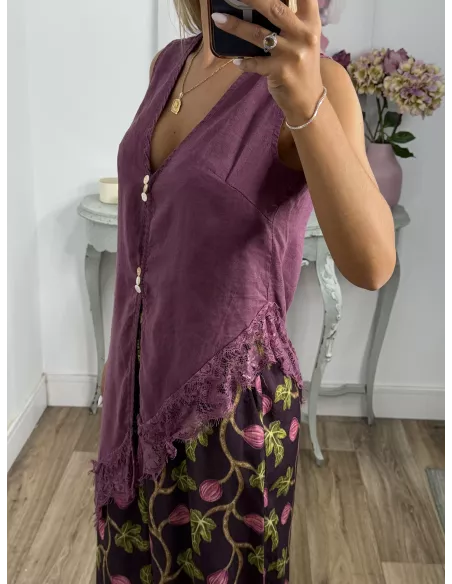 Blusa chaleco con puntilla berenjena