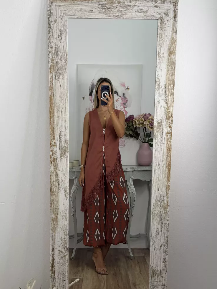 Blusa chaleco con puntilla teja