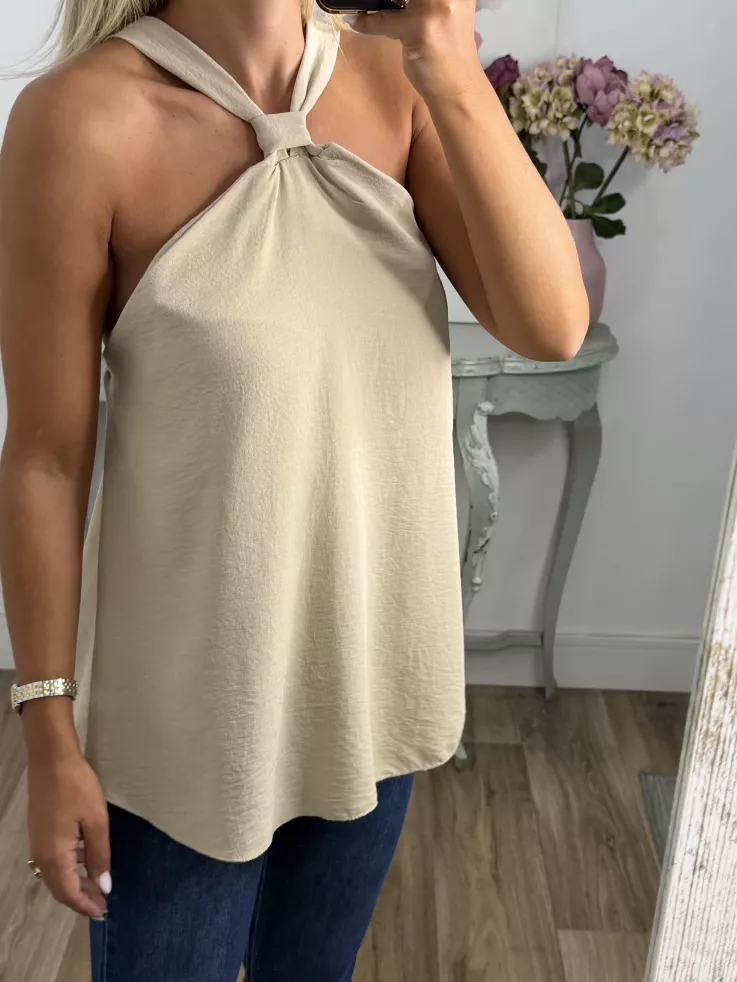 Top beige nudo