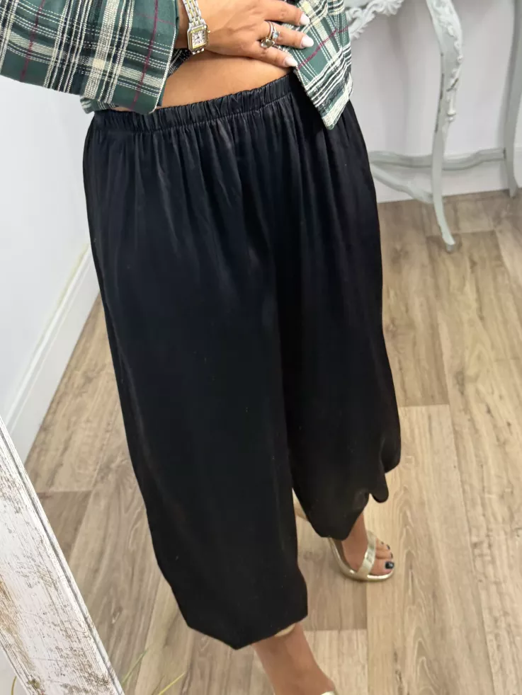 Pantalón Jimena satinado bombacho negro