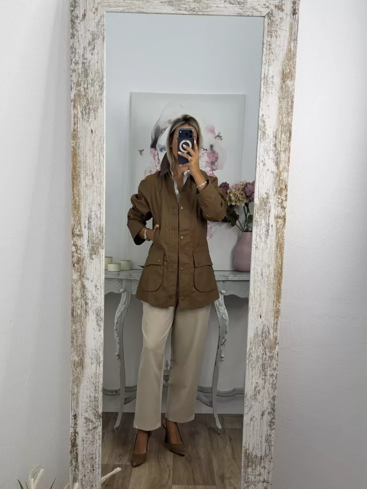 Chaqueta corta Brithis camel y choco