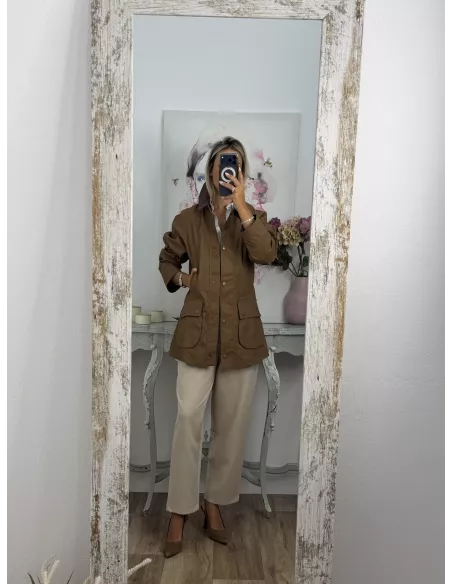 Chaqueta corta Brithis camel y choco
