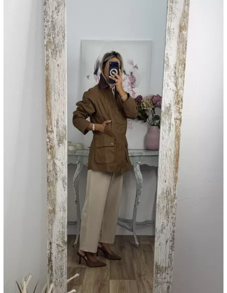 Chaqueta corta Brithis camel y choco