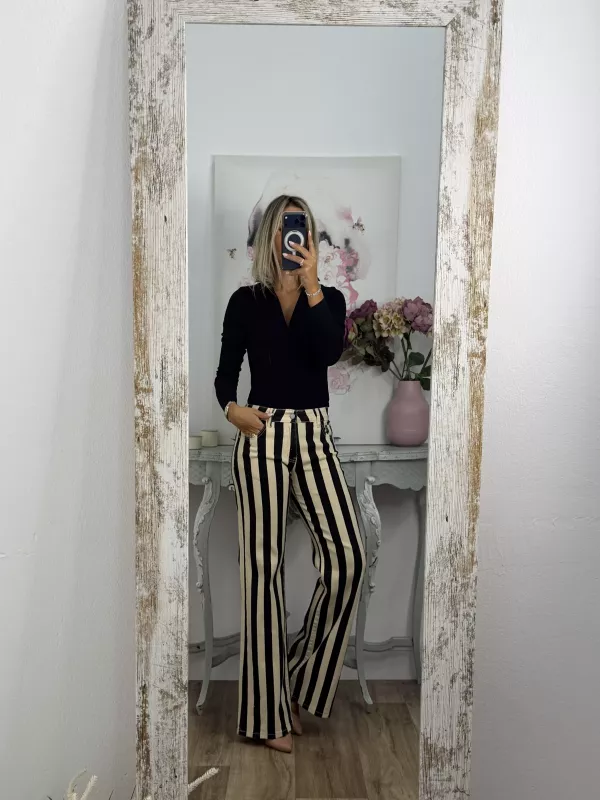 Jeans raya vainilla y negro