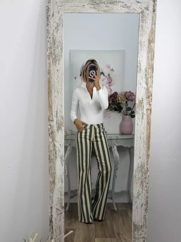 Jeans raya vainilla y verde