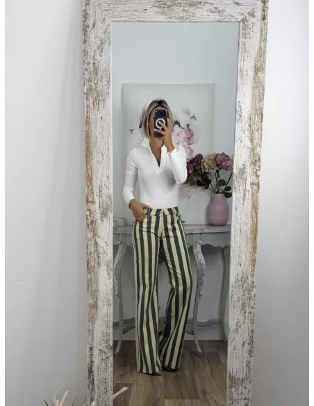 Jeans raya vainilla y verde
