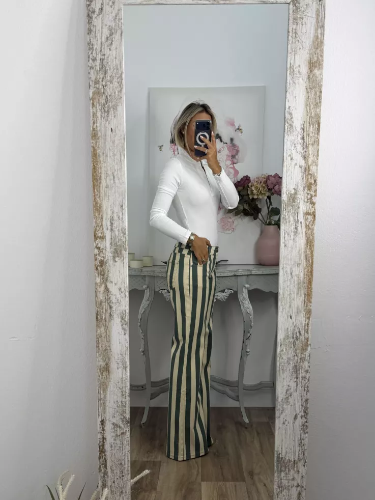 Jeans raya vainilla y verde