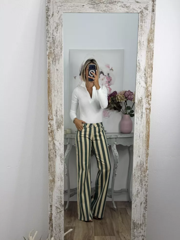 Body blanco tipo polo sin botones