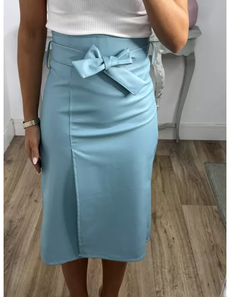 Falda polipiel celeste