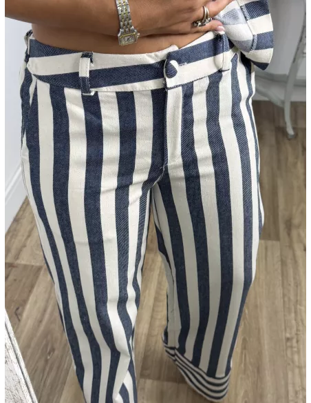 Conjunto Karen de rayas azul y blanco