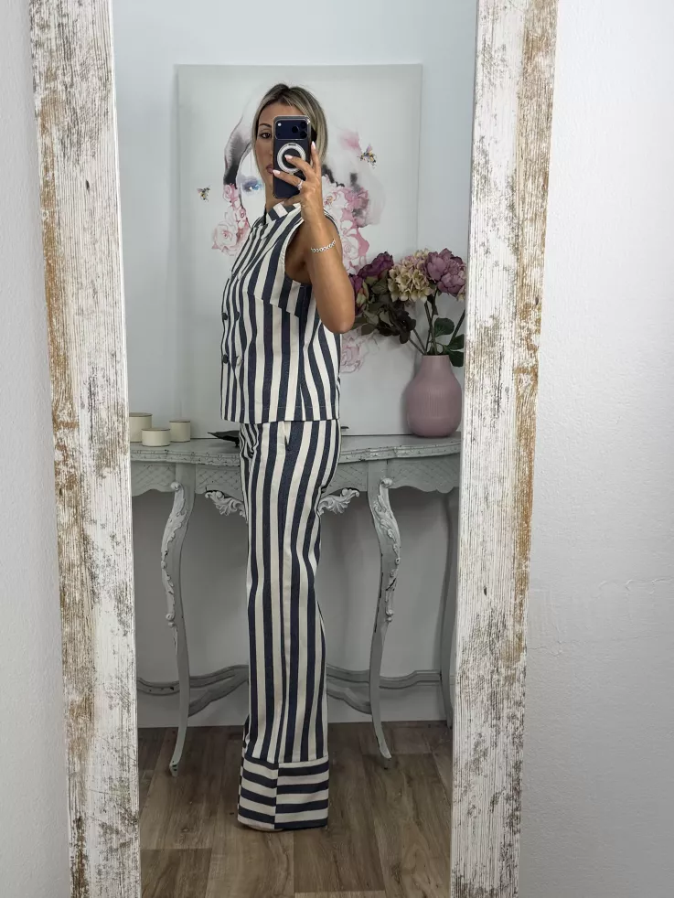 Conjunto Karen de rayas azul y blanco