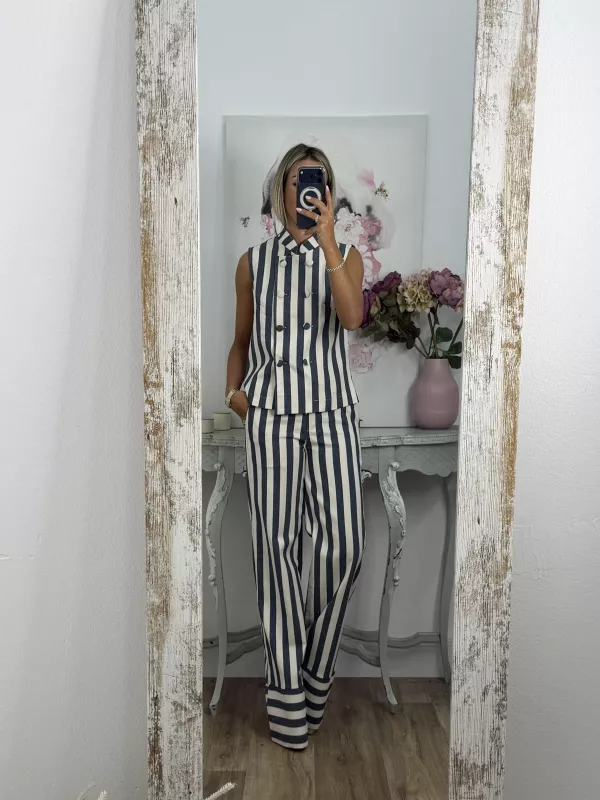 Conjunto Karen de rayas azul y blanco