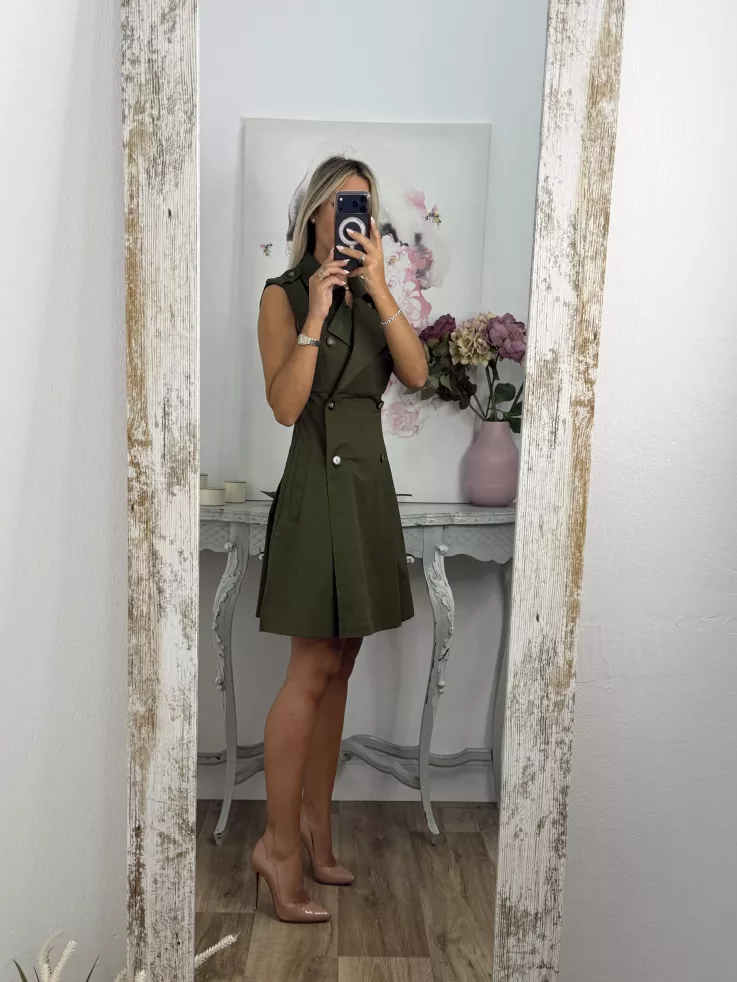 Vestido tipo gabardina verde