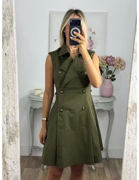 Vestido tipo gabardina verde