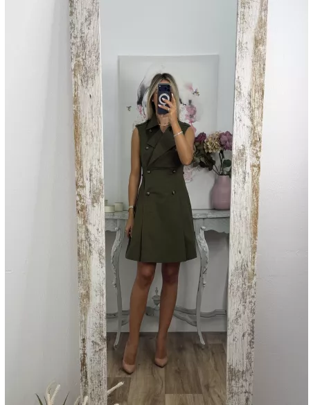 Vestido tipo gabardina verde