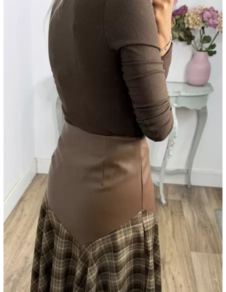 Body choco tipo polo sin botones