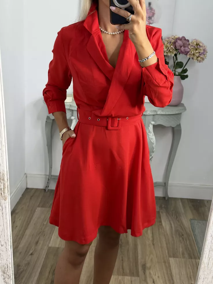 Vestido Aurora rojo con cinturón