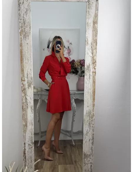 Vestido Aurora rojo con cinturón