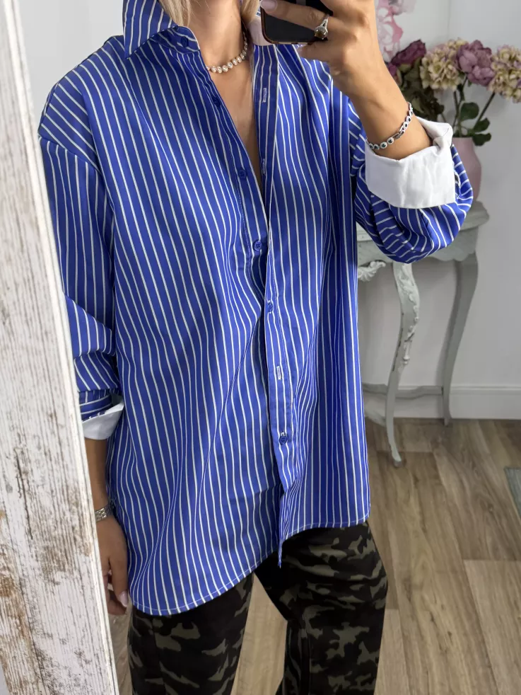 Camisa de rayas con puño ancho blanco