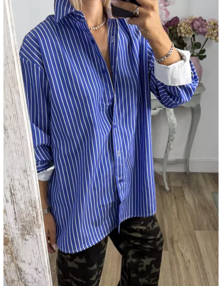 Camisa de rayas con puño ancho blanco