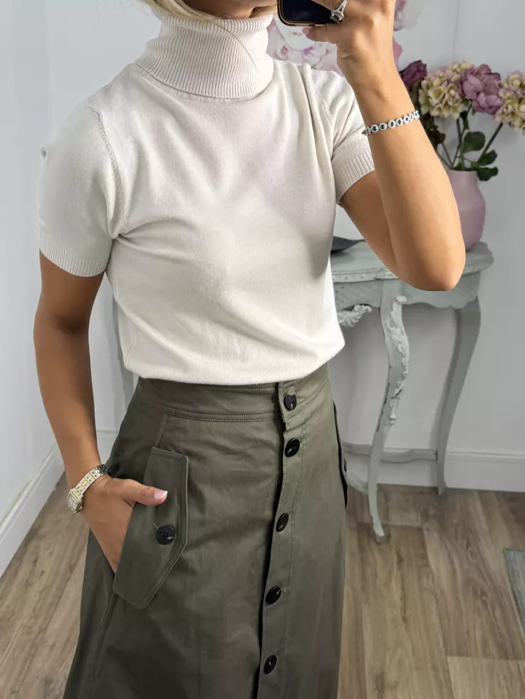 Jersey beige cuello alto manga corta