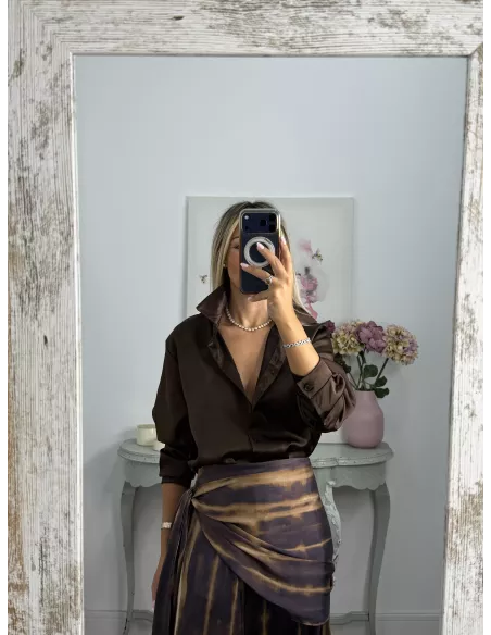 Camisa Kamelia satinada choco
