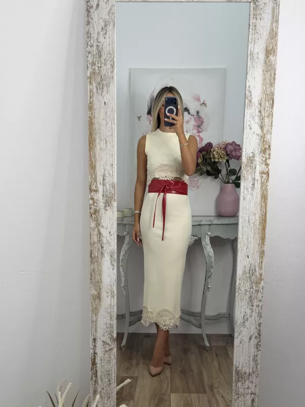 Conjunto Alicia top y falda beige