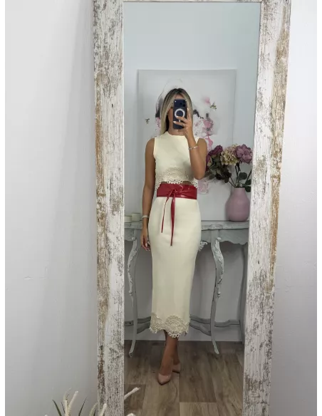 Conjunto Alicia top y falda beige