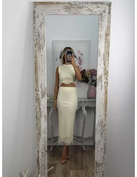 Conjunto Alicia top y falda beige